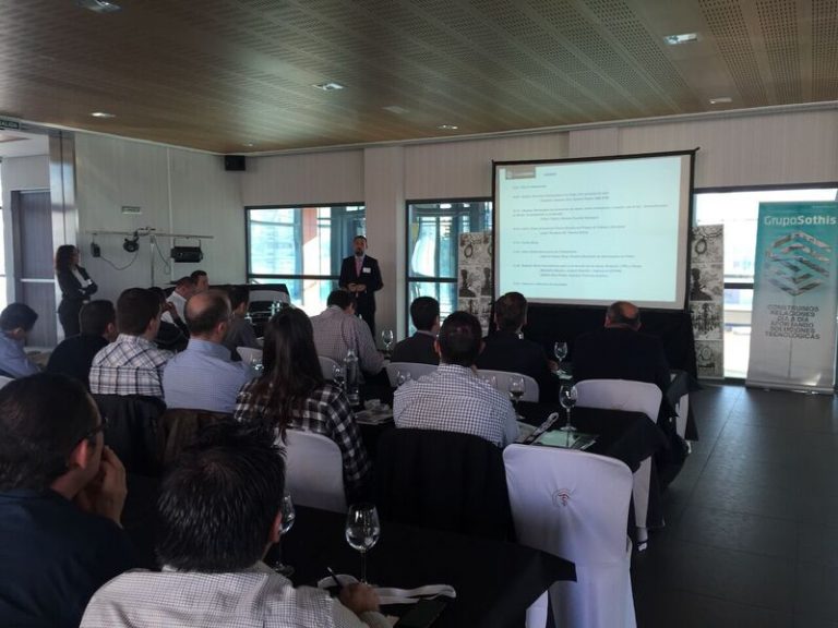 Foto de la ponencia a cargo de Giuseppe Disanto